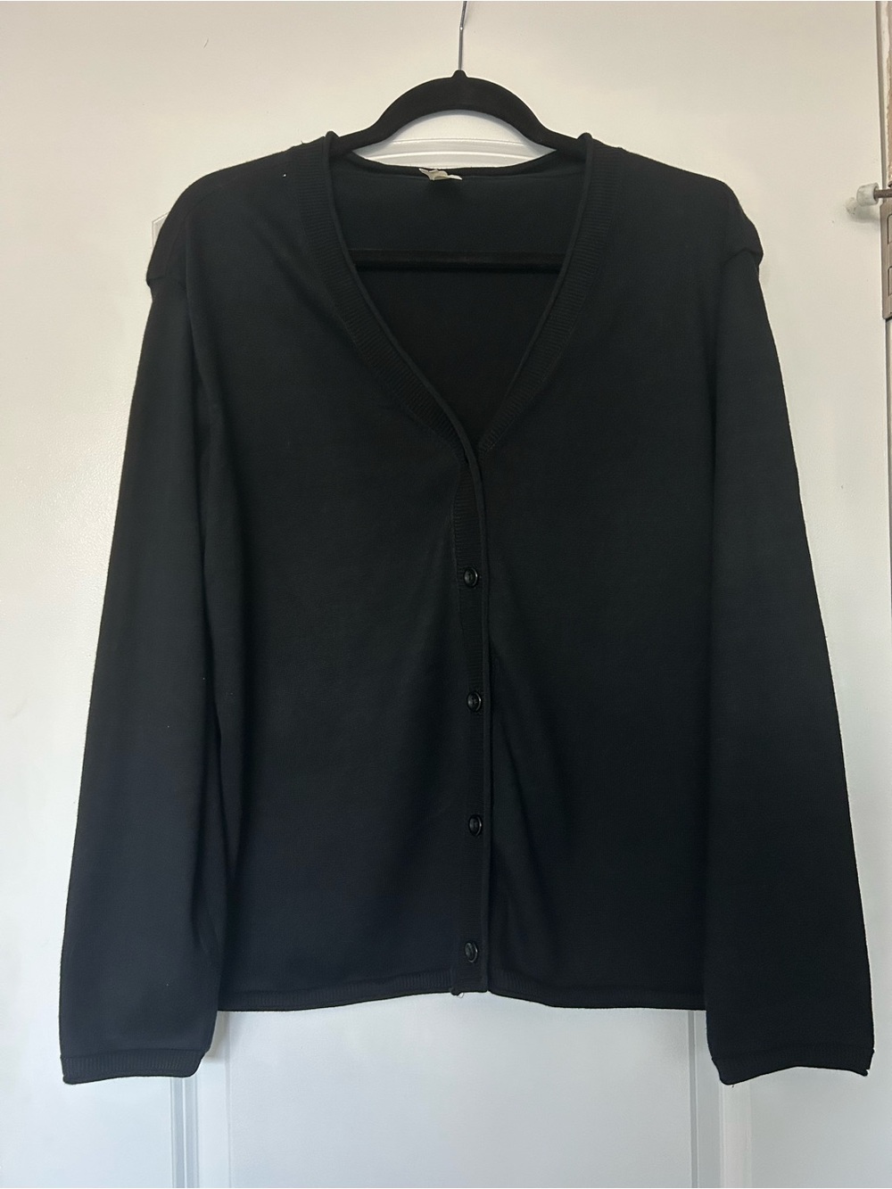 Pact Black Fine-Knit V-Neck Button Cardigan (XL)